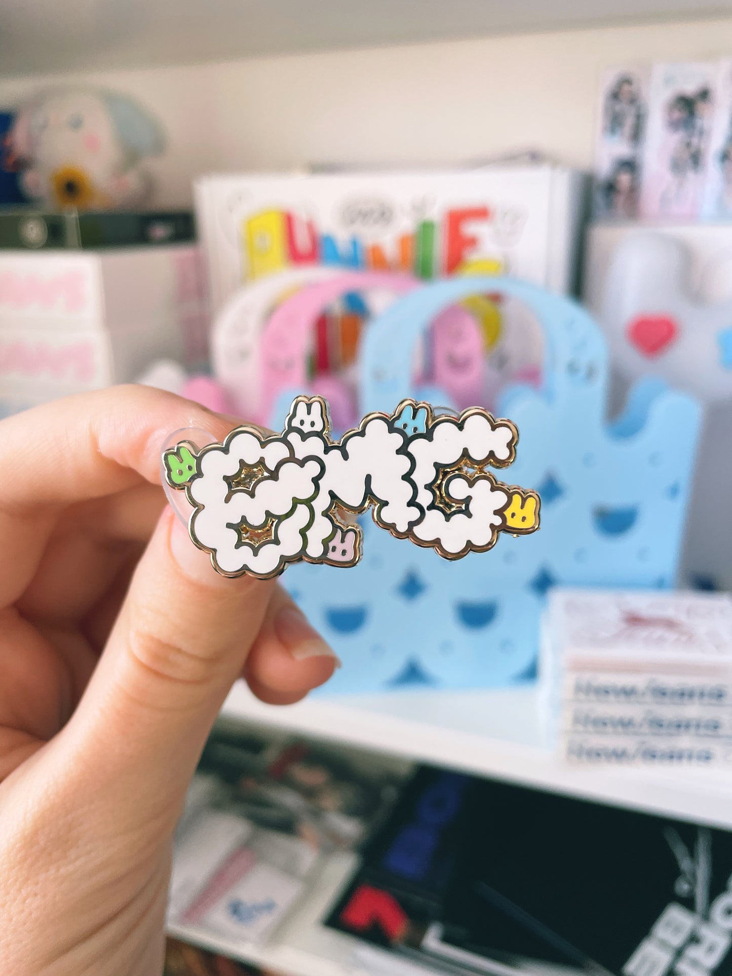 OMG - Enamel Pin